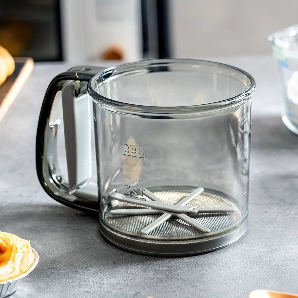 Flour sifter handheld semi-automatic