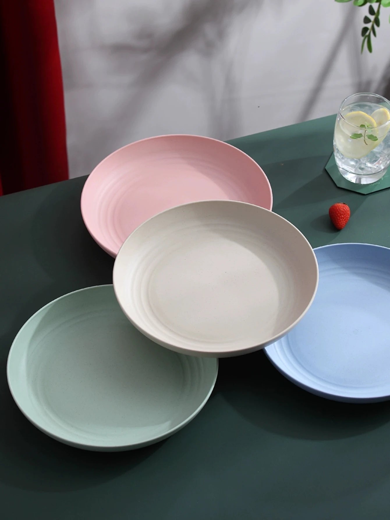 Lightweight Wheat Straw Plates